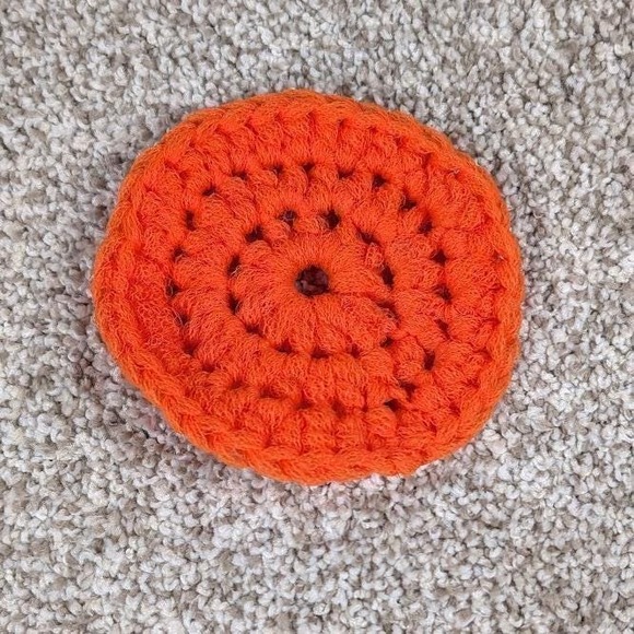 Handmade Orange Nylon Pot Scrubber Round Home Decor Cleaning Supply - Picture 1 of 3